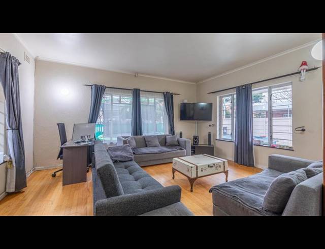 4 BEDROOM HOUSE FOR SALE IN BOSTON